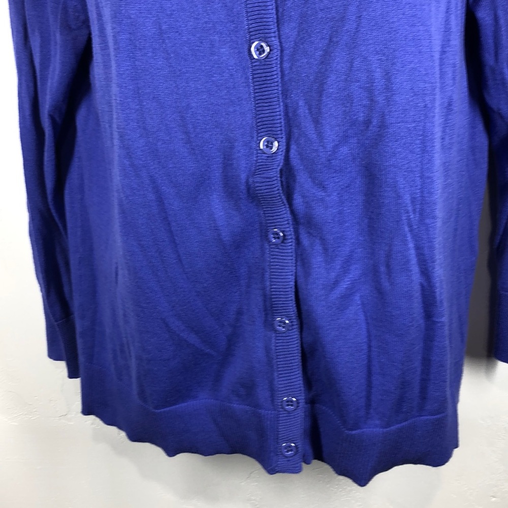 Gap Button Down Cardigan Size Medium - image 3